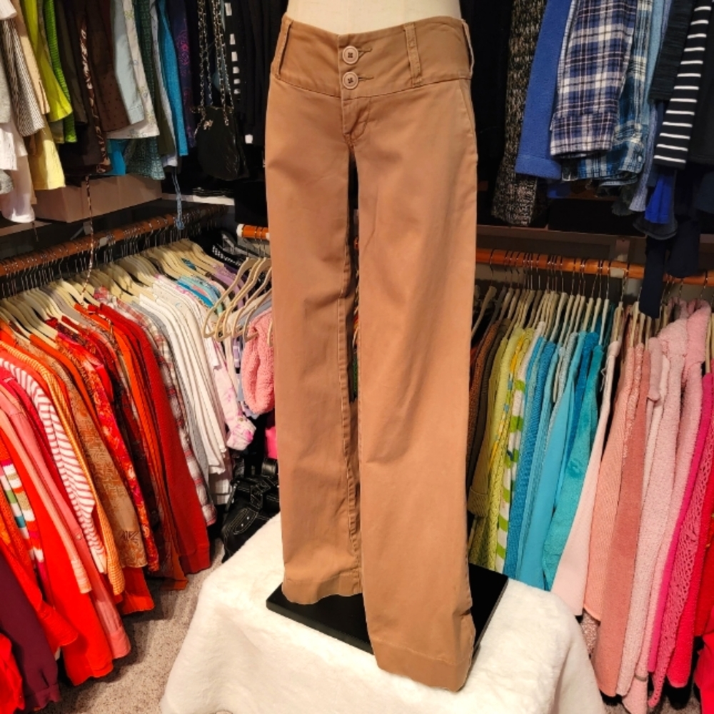 dELiA*s ALEXA ♡ Sweet Tan|Khaki Soft Skinny Sexy Flare Leg Casual Pants 1/2 Reg